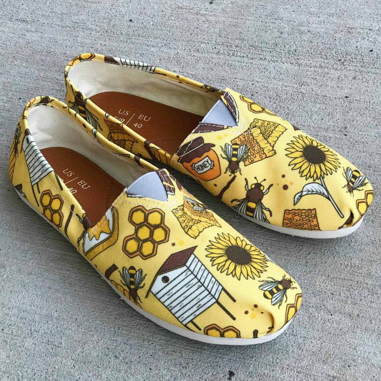 Bee Keeper Casual Shoes