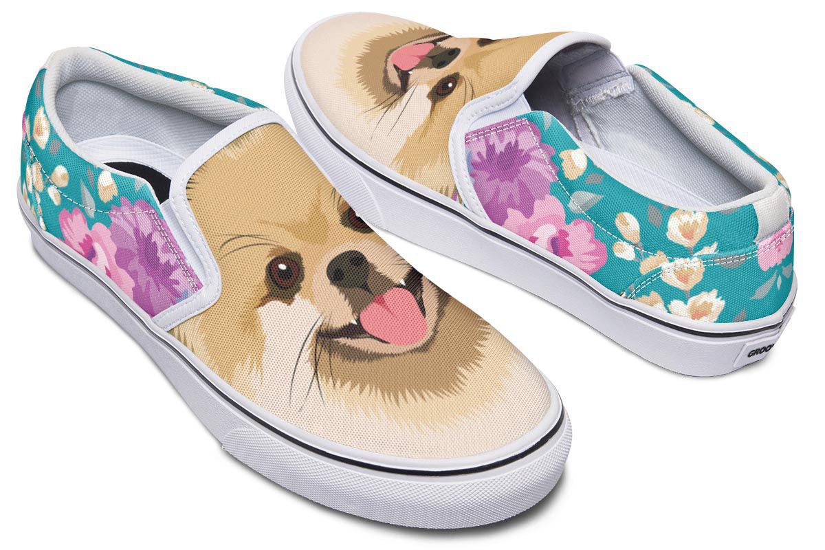 Pomeranian Dog Portrait Slip-On Shoes