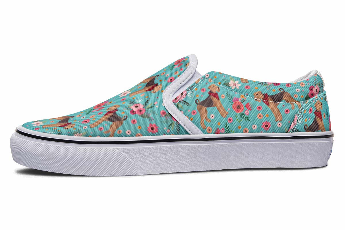 Airedale Terrier Flower Slip-On Shoes