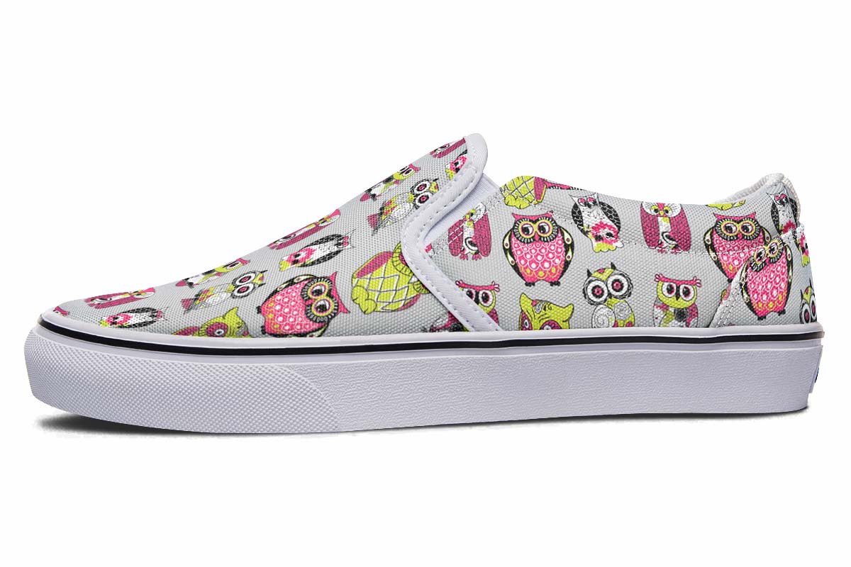 Colorful Owl Pattern Slip-On Shoes