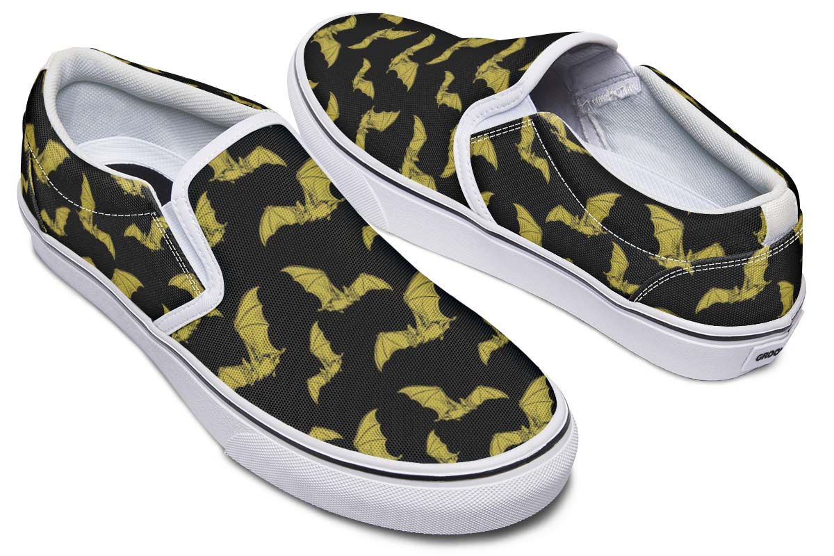 Vampire Bat Pattern Slip-On Shoes