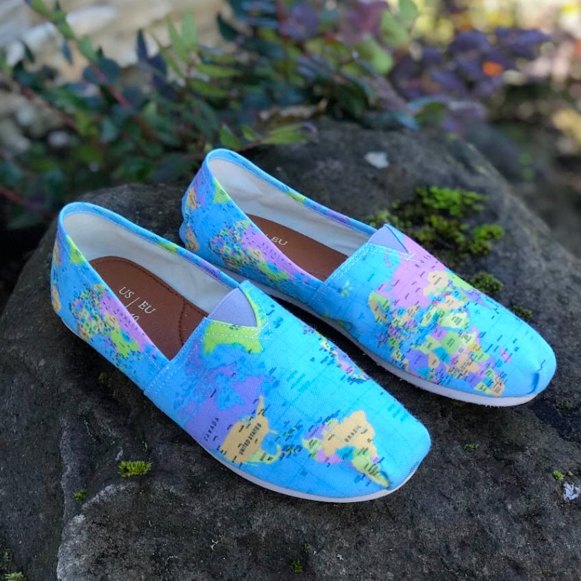 Geography Globe Casual Shoes